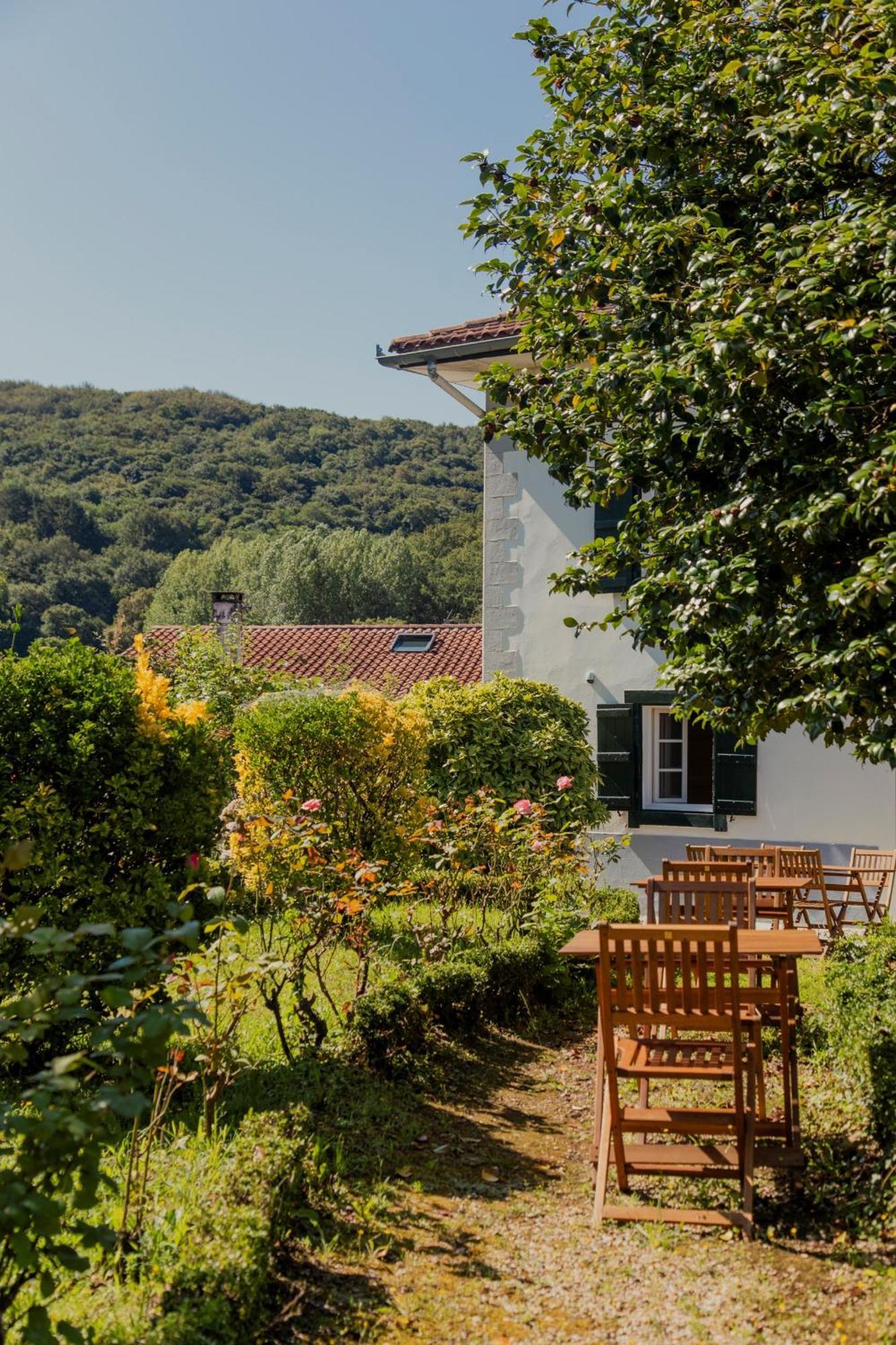 Maison Gamboia, Chambres D'Hotes Au Calme Avec Jardin Hasparren Dış mekan fotoğraf